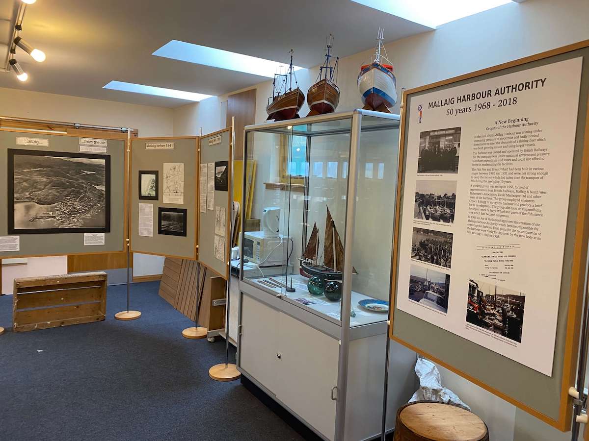 displays and exhibits in museum